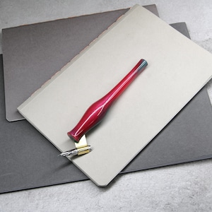 Oblique Calligraphy Pen Holder (H240) – Ink Slinger Pens