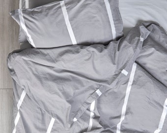 Juego de cama reversible con rayas gruesas en gris escandinavo