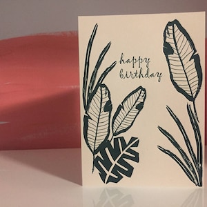 Typographie anniversaire imprimée Tropical, carte d’anniversaire carte, typographie, à la main, carte d’anniversaire
