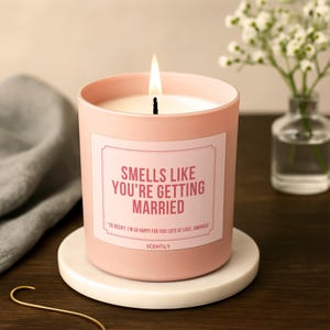 Vela de boda divertida con aroma a "Te casas" / Vela de soja personalizada para la novia, amiga, hermana o recuerdo de la fiesta nupcial.