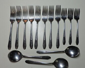 4 Vintage Superior USA Gardenia Pattern Stainless Steel Flatware Dinner Forks 