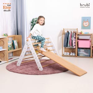 Montessori klättertriangel med ramp – Hopfällbar klätterställning i massivt trä