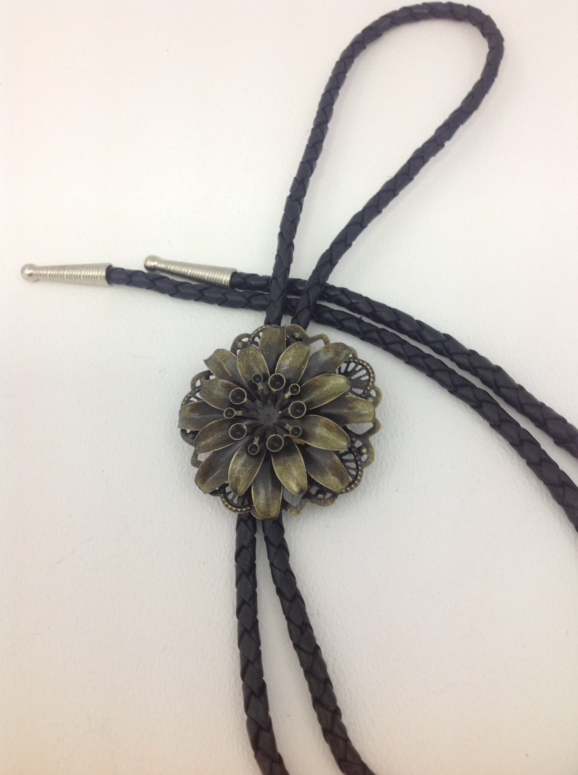 Bolo Tie Flower Style Bolo Tie Necklace Bootlace Tie - Etsy