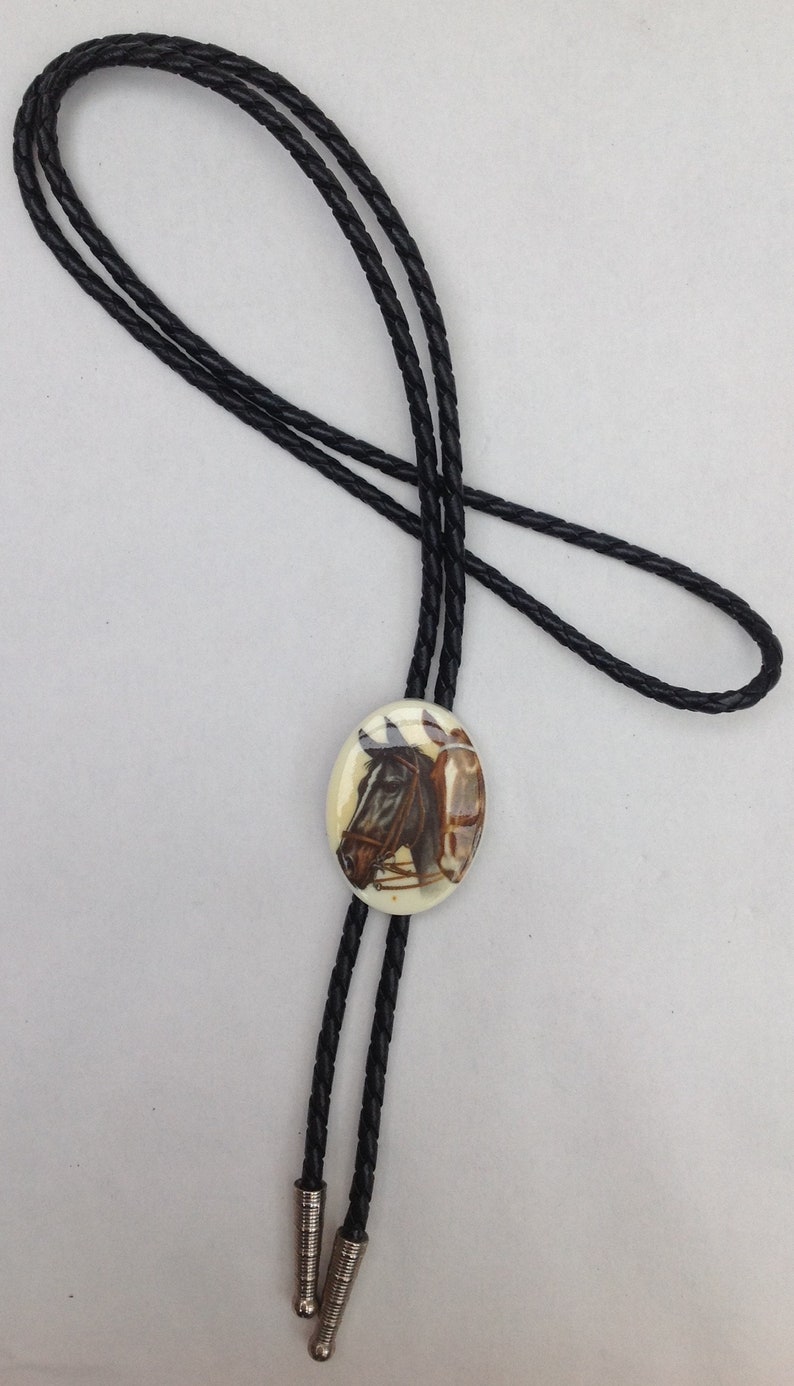 Western BootLace Cowboy Tie Horse Head Style Bolo Tie Necklace Western Styling Bolo Tie Vintage