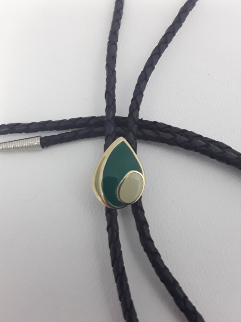 Bolo Tie Necklace Western Styling Bolo Tie Vintage Western Bootlace Cowboy Tie Bolo Tie Enamel Style