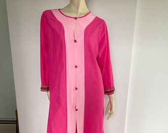 Barbie Robe, Size Large, Vintage 1970s Bathrobe, Button Down Coverup, Pink Boho Nightgown, Barbie Pyjamas