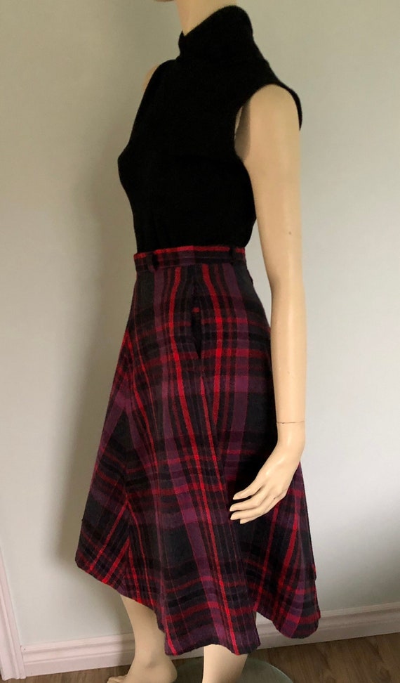 Vintage Wool Skirt, Size Small Plaid Skirt, Purple