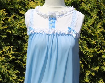 Blue and White Babydoll Summer Nightie / 1960&#39;s Nightgown / Romantic Gift / Pin Up Girl Boudoir