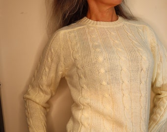 Dreamy Creamy Cable Knit Hudson's Sweater / Size Large / Vintage Sweater / Jumper / Sustainable Fashion