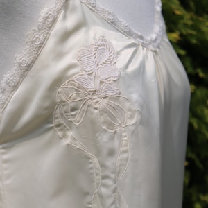 Chemise de nuit ivoire Carol Hochman pour Chevette / taille Small / chemise de nuit d&#39;été vintage / déshabillé blanc vintage / pantalon de mariage / cadeau