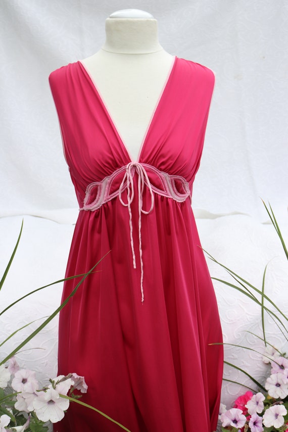 Lorraine 1960 S Floor Length Night Gown In Pink Size Medium Romantic Vintage Nightgown Mcm Maxi Length Nightgown