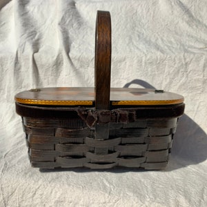 1969 Basket Style Purse / Vintage Basket Handbag