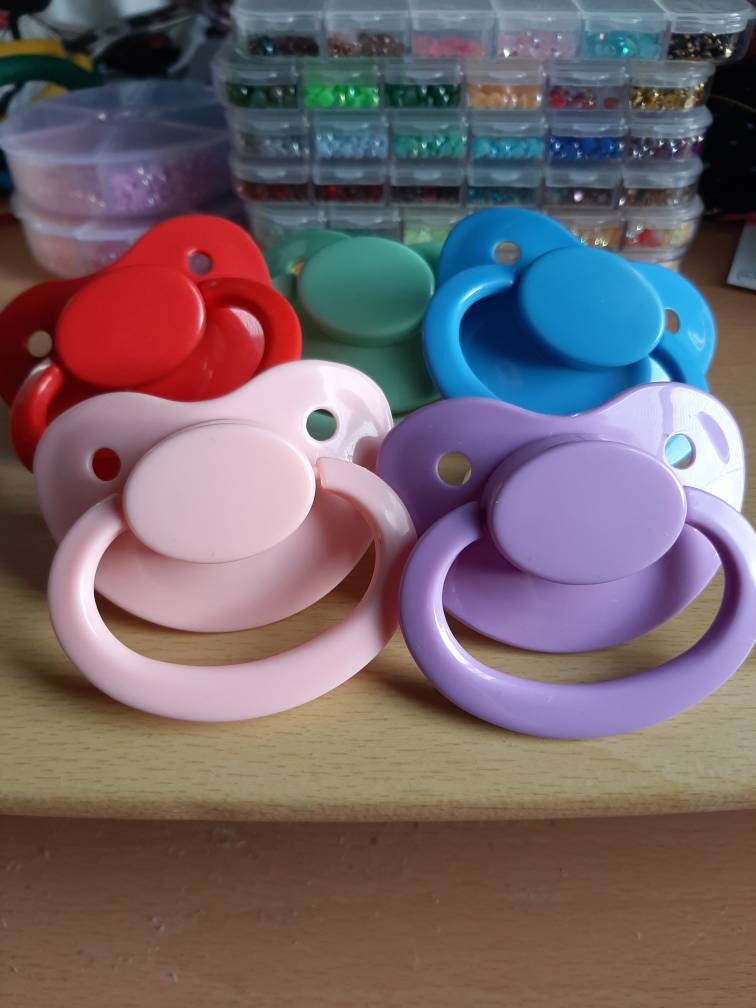Little space agere plain ADULT PACIFIER