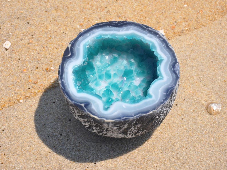 Aquamarine Geode Candle, Teal Crystal Agate Candle, Realistic Rock Candle, Coastal Boho Home Decor, Unique Crystal Lover Gift