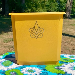Vintage Yellow Plastic Trash Can with Metallic Filigree Detail | 1960s 1970s Waste Baskets Bedroom Bathroom Decor MCM Mid Century