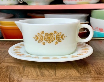 Vintage Pyrex Butterfly Gold Gravy Boat with Under Plate | Milk Glass Retro MCM Mid Century Corningware