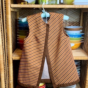 Vintage R&K Knits Brown White and Orange Striped Womens Open Front Vest 1970s | Groovy Retro Clothing Hippie Style Mid Century