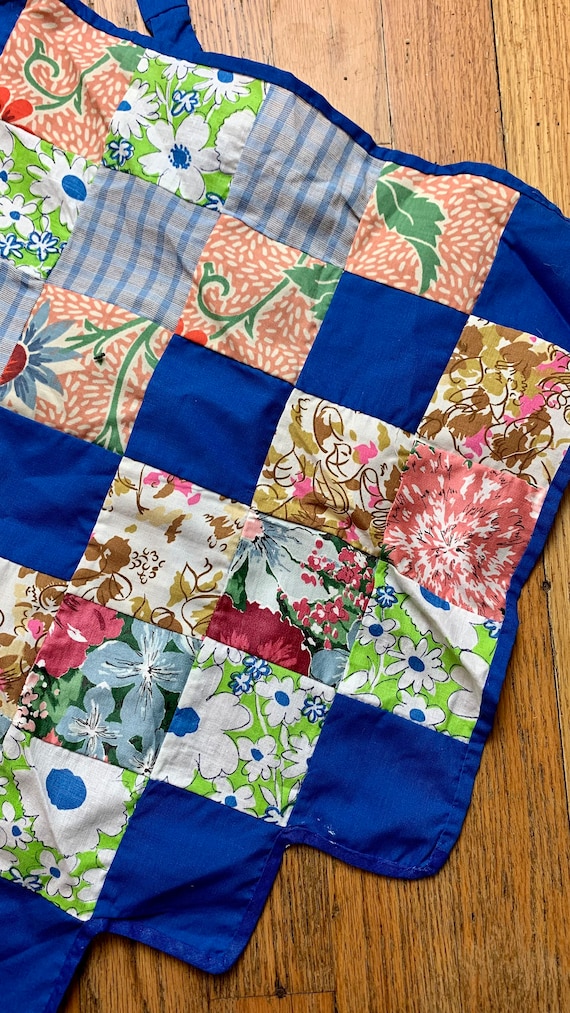 Vintage Hand Made Patchwork Kitchen Apron with Cu… - image 6