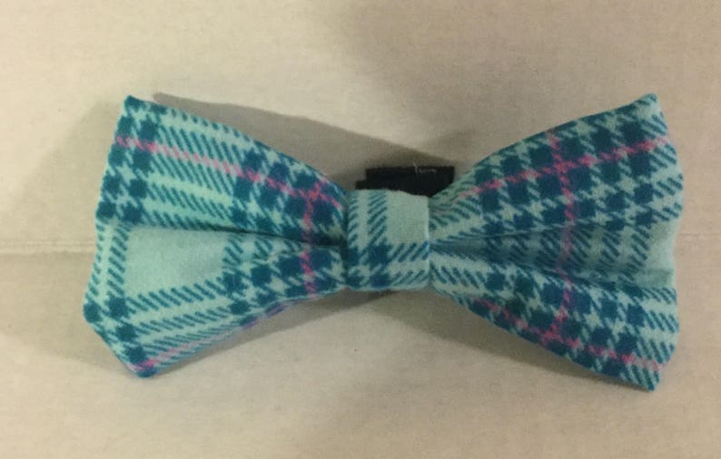 Light Blue Plaid Bow Tie Image 0