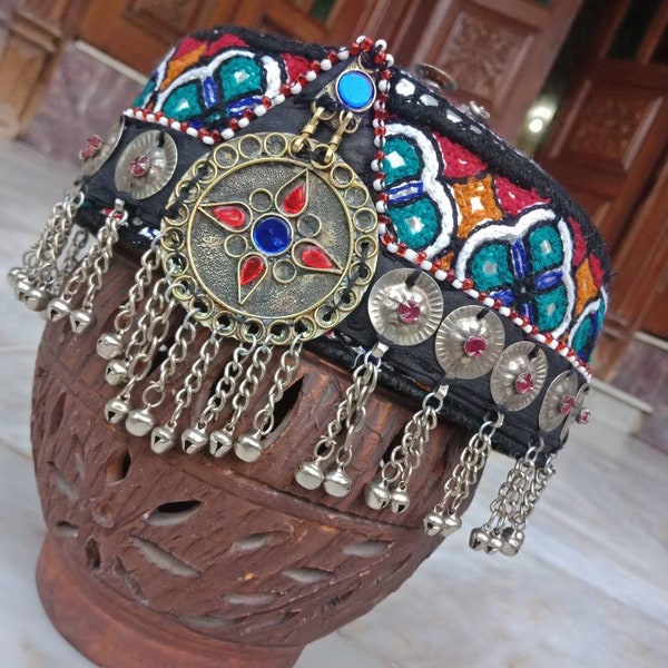 Casquettes de chapeaux traditionnels antiques turcs afghans