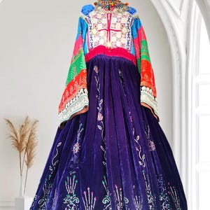 Vintage Afghan Kuchi Dress – Traditional Tribal Attan Gown – Embroidered Pashtun Nomadic Outfit – Boho Ethnic Clothing