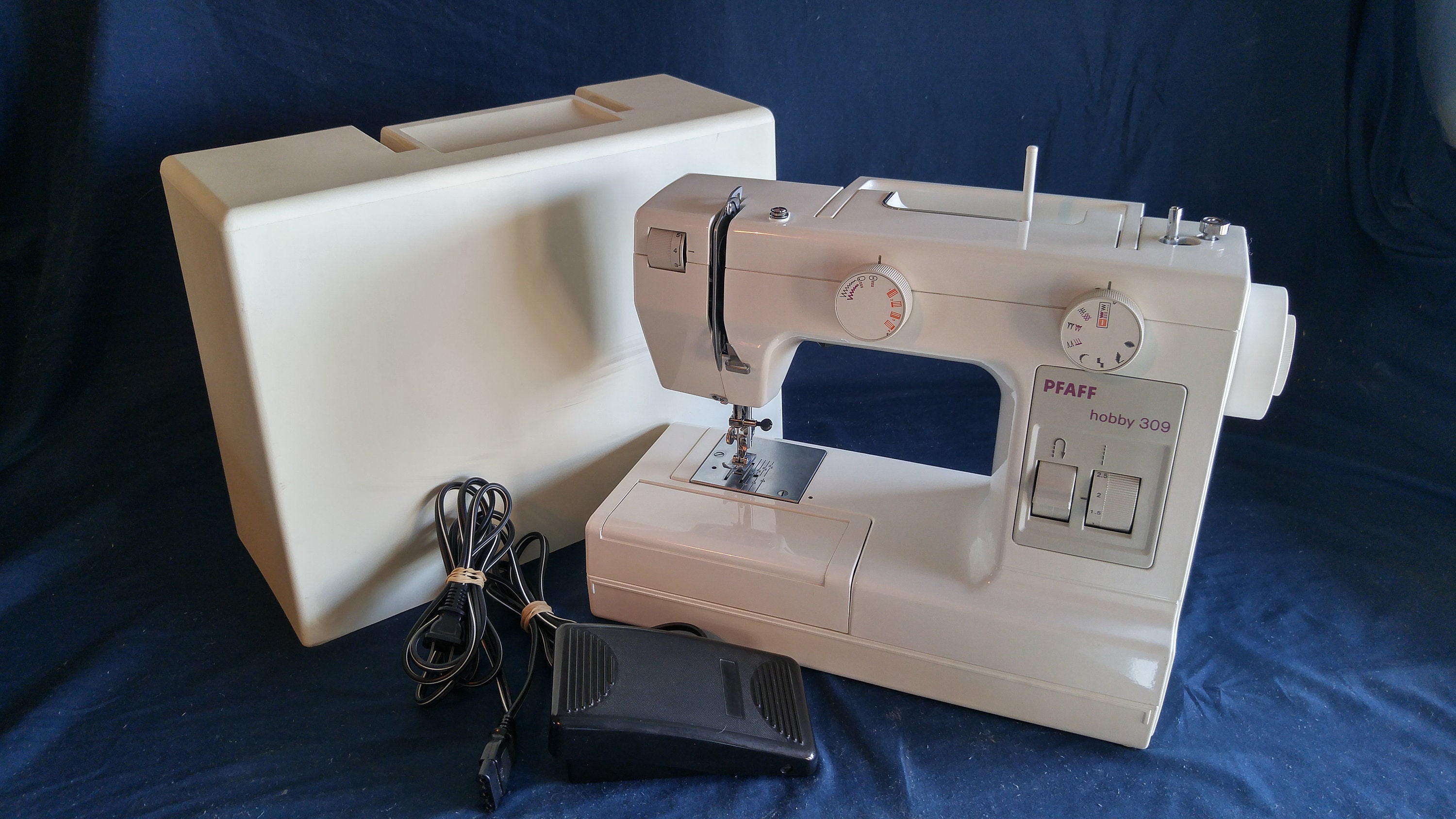 PFAFF Hobby 309 Sewing Machine Great Condition. Etsy