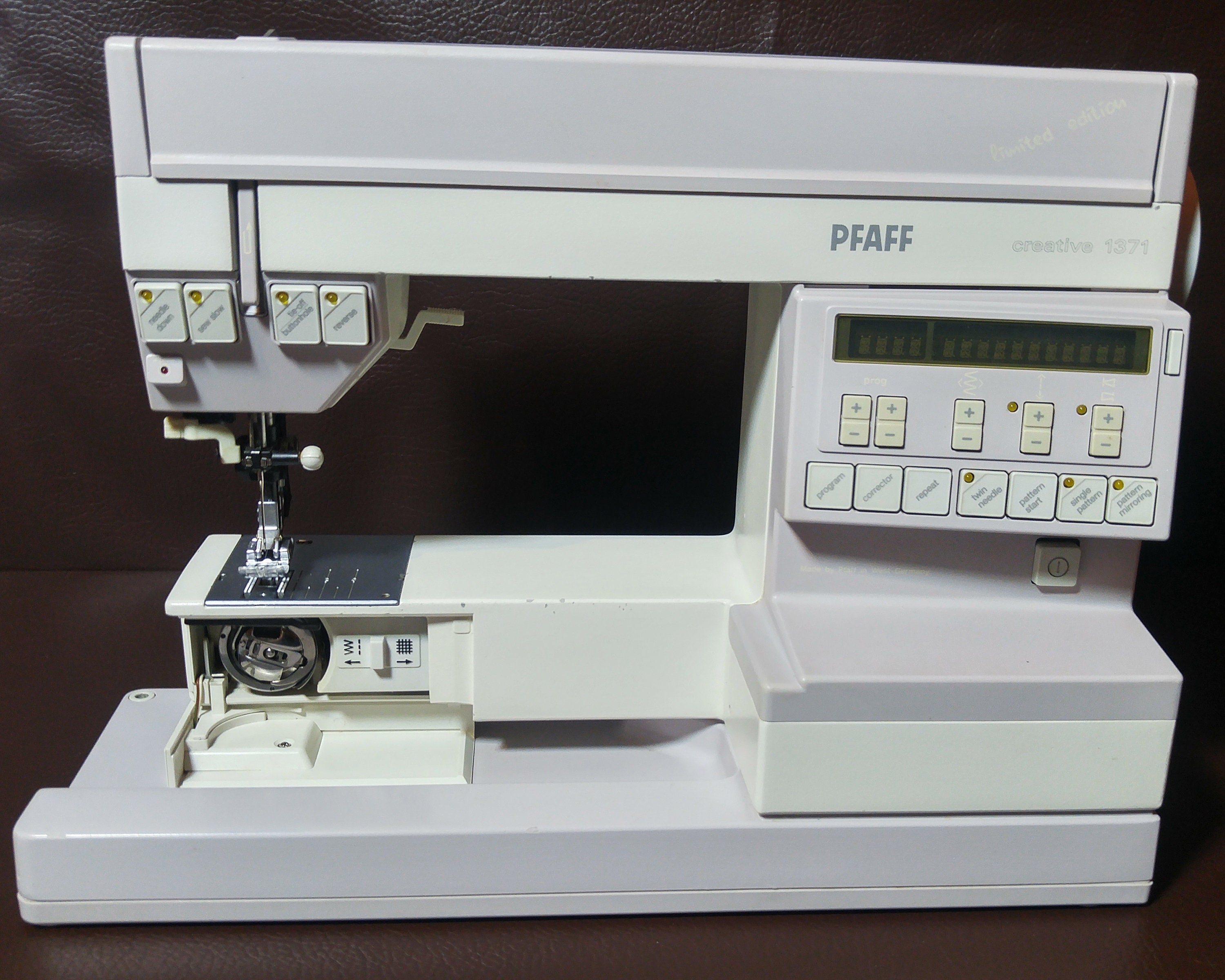 PFAFF Creative 1371 Limited Edition Sew Machine with IDT Made Etsy