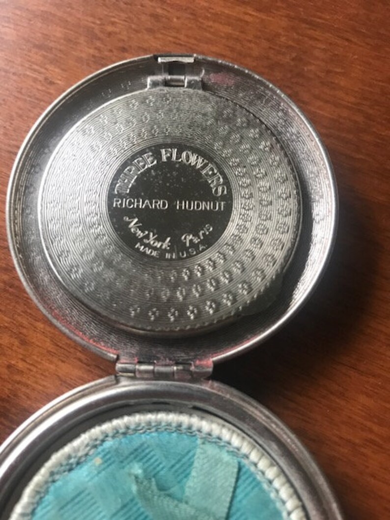 Vintage Richard Hudnut Three Flowers Compact