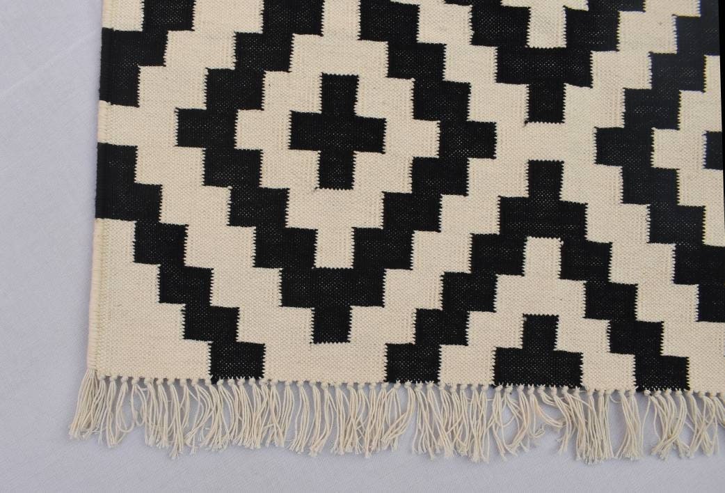 2x32x4 Black and White Cotton Hand Woven Small Size Rug - Etsy