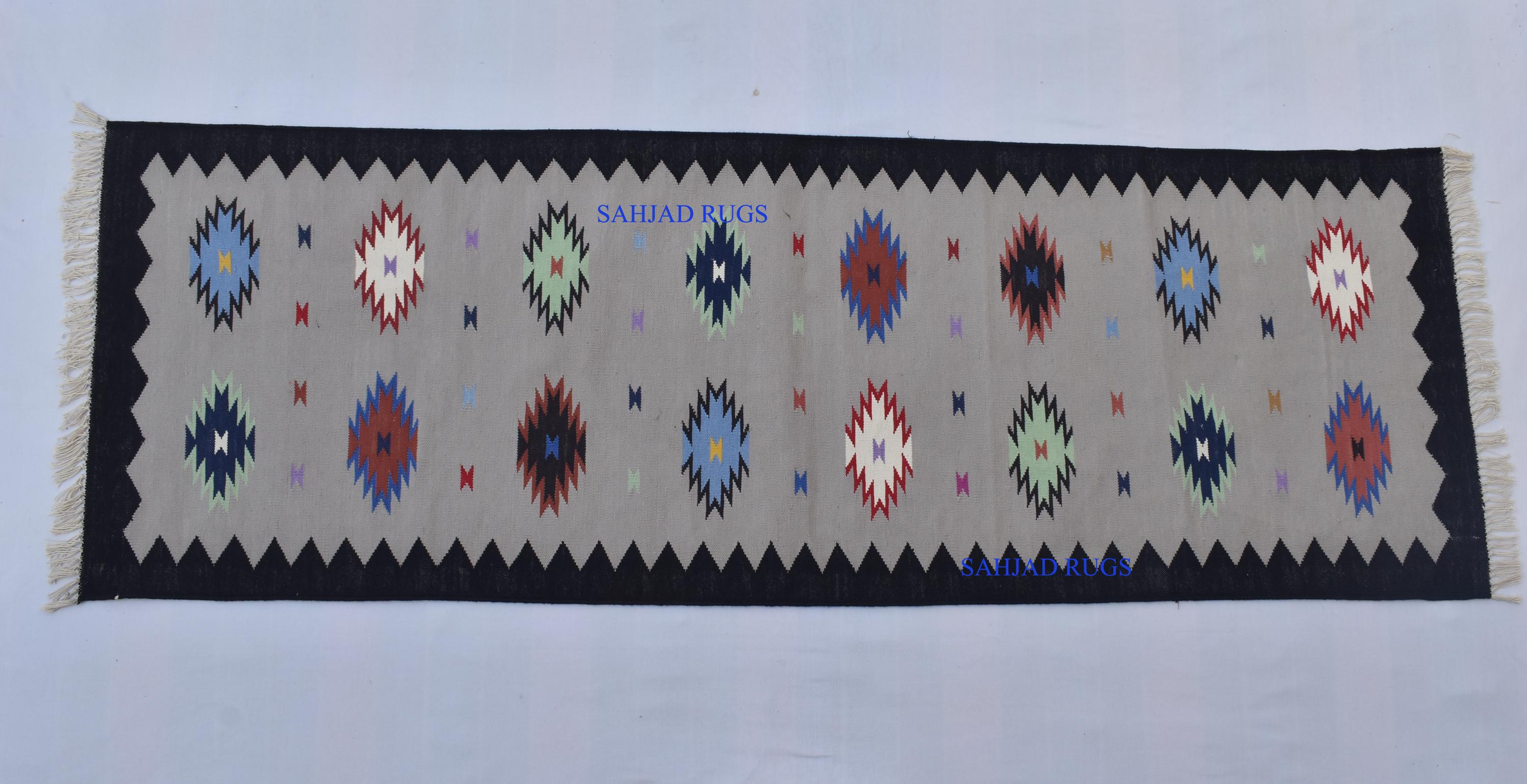 複数のサイズ コットン グレー 伝統的デザイン 手織り ランナー ラグ