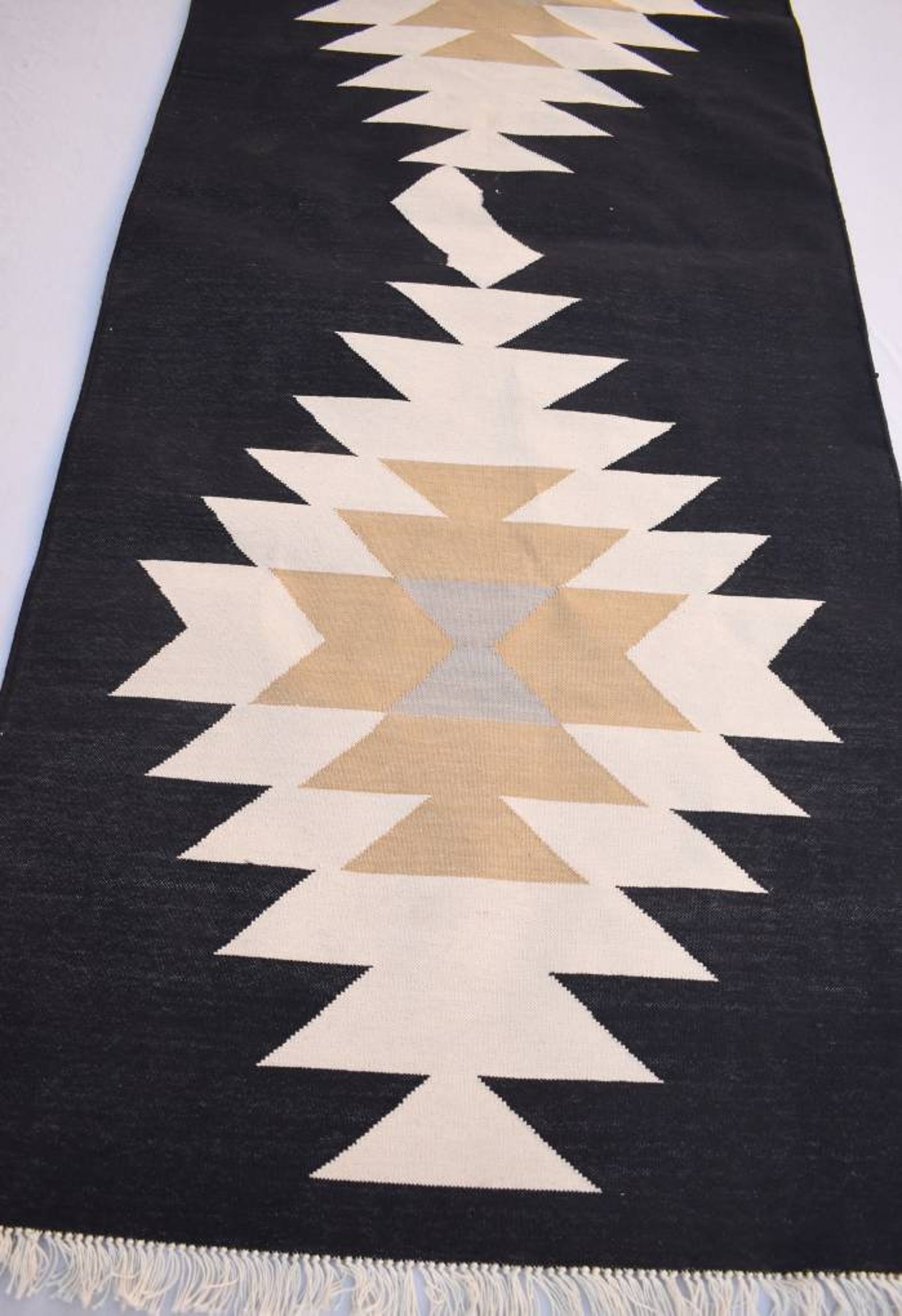 2x6 White and Black Modern Pattern Rug Runner Hand Woven Etsy