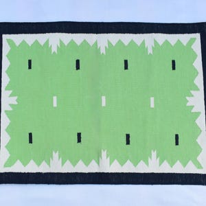 2 x 3, 2 x 4 tapis moderne tissé main en coton vert pomme de petite taille lavable, réversible Kilim Dhurrie