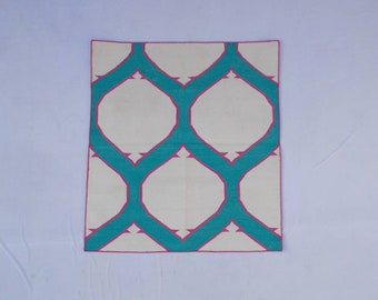 Square 3'X3' Size Cotton Beautiful Ramagreen Colour with white and Pink Hand Woven Rug