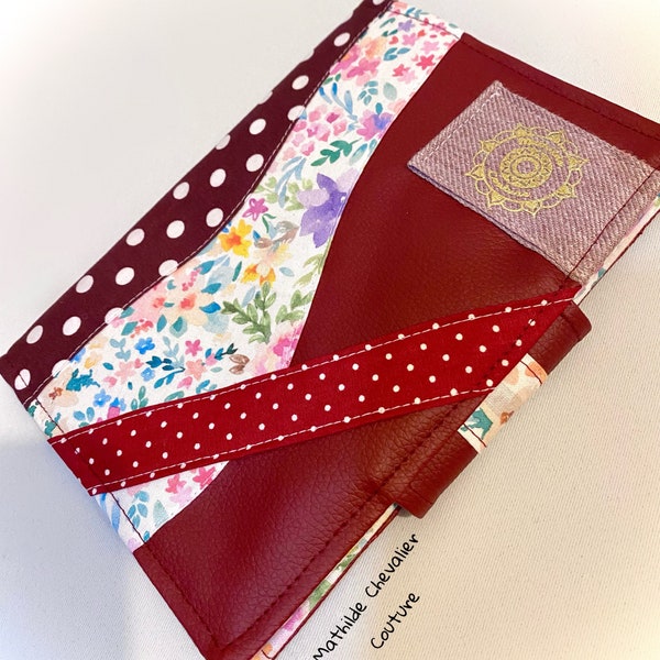 Portefeuille simili cuir bordeaux et coton fleuri