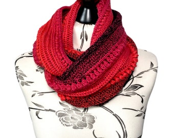 Snood au crochet noir, rouge, orangé en coton