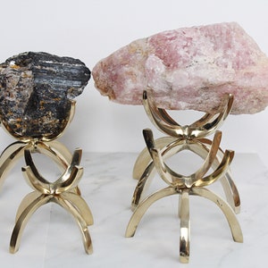 All sizes (4 Pack) Modern Brass Crystal Stand Display Crystal Stand Gold Rock Display Holder Sphere Stand Home Decor Minimal Crystal Stand