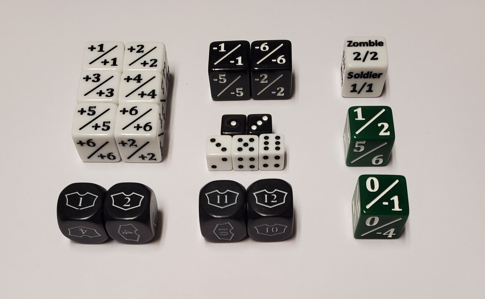 MTG Dice Starter Set / 20 Unique Counters for CCGs like Magic Etsy