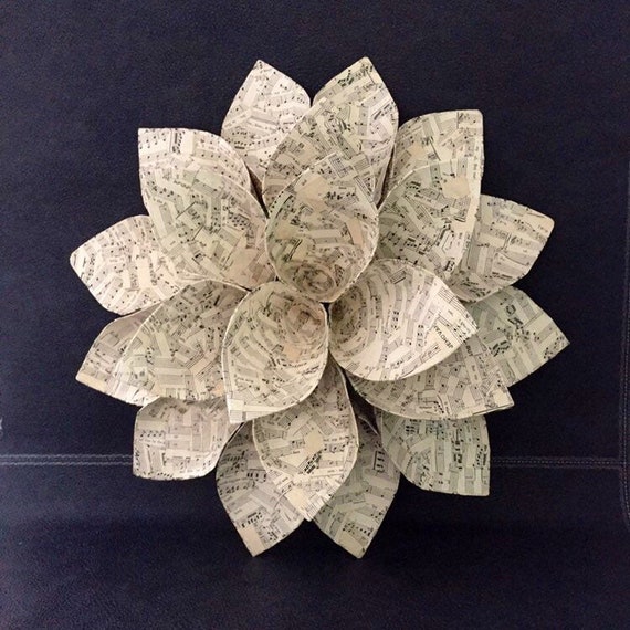 Muziek bloem krans 3D sculptuur papier mache krans |