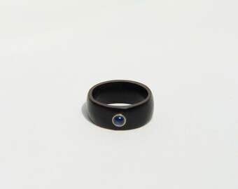 Wooden rings woodring grenadilla sapphire with gold setting width 55