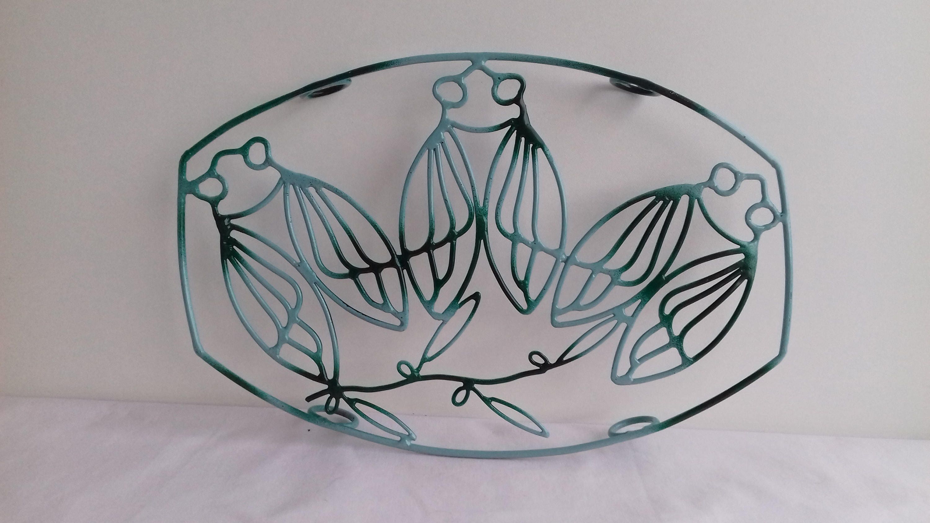 Dessous de Plat Thème Cigale et Olivier Creation Artisanale en Fer Forge Fait Main, | Métal de Récup