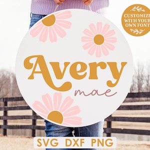Baby Mädchen Name SVG, Rundes Namensschild SVG, Kinderzimmer Schild Design, Geschenk zur Geburt, runder Gänseblümchen Name PNG, druckbares Schild, Cricut, Silhouette