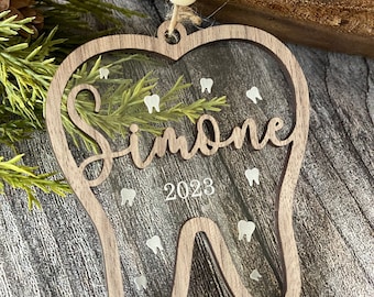 Tooth Ornament, Personalized Custom Name Gift Tag, Dental hygienist, Assistant, Dentist Gift, Dental Office