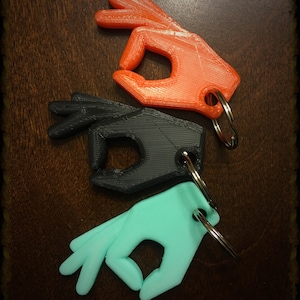 Finger Circle Game Key Chain
