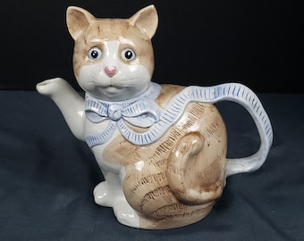 Ceramic Cat Teapot Kitten Cargo Express 8" x 9" x 5"