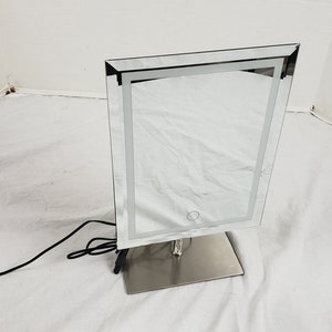Waneway Lighted Makeup Mirror on Swivel Stand Mirror 9.5" x 7.5" 120VAC Connector