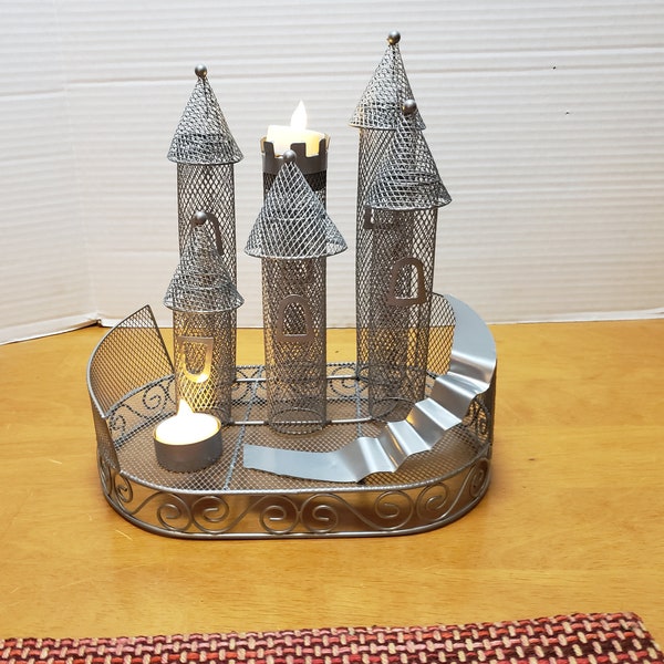 wire castle organizer candle holder