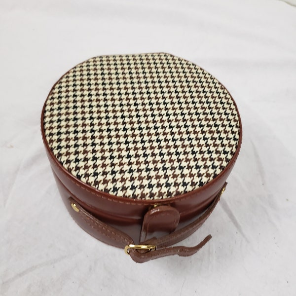 Vinyl Leather Jewelry Case Round Travel Jewelry Box 6" x 4"