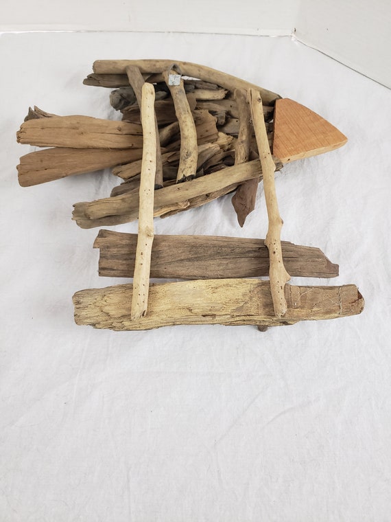 Driftwood hat online rack
