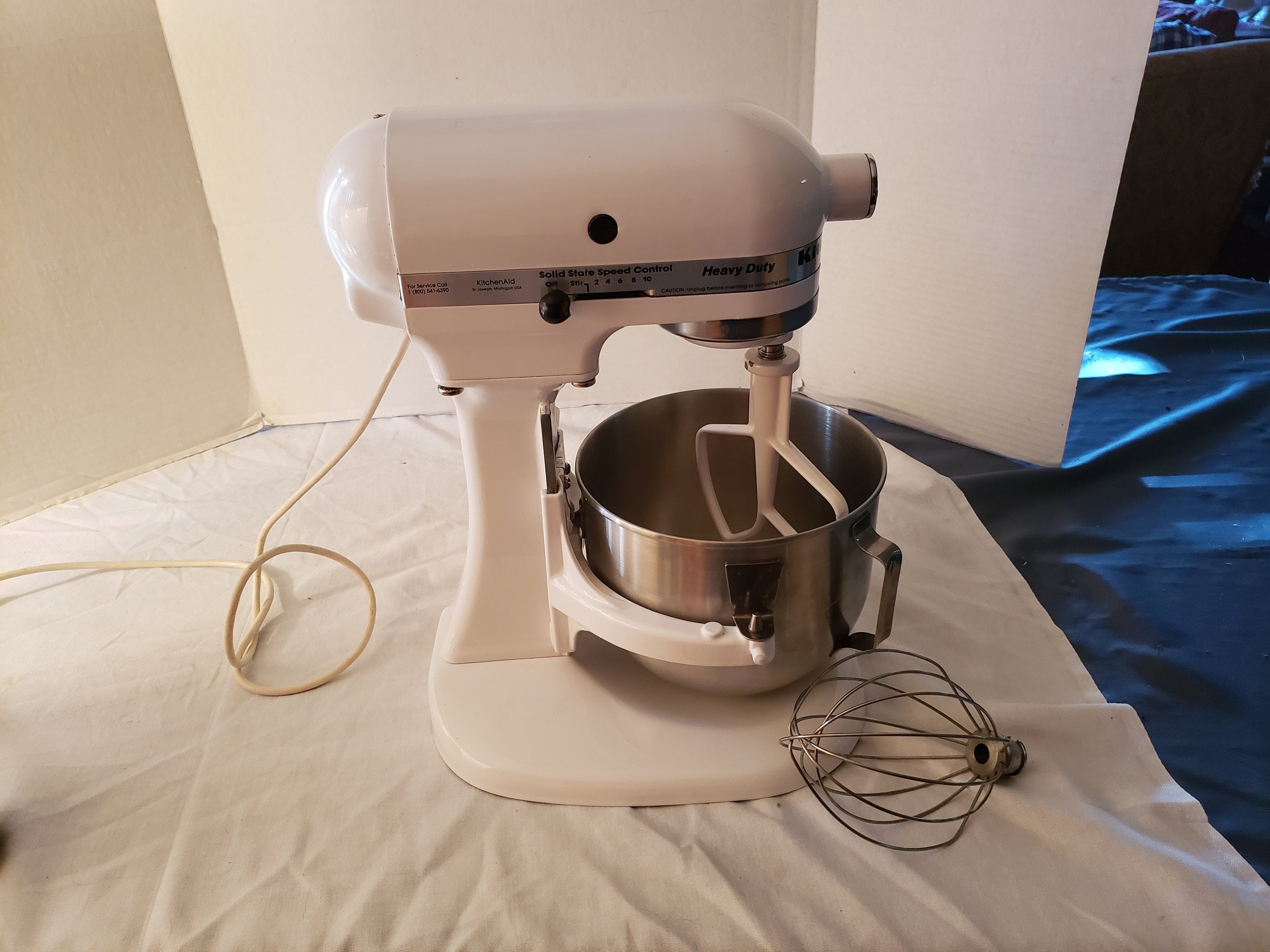 Vintage Yellow KitchenAid Model K45 10 Speed Tilt Head Stand Mixer