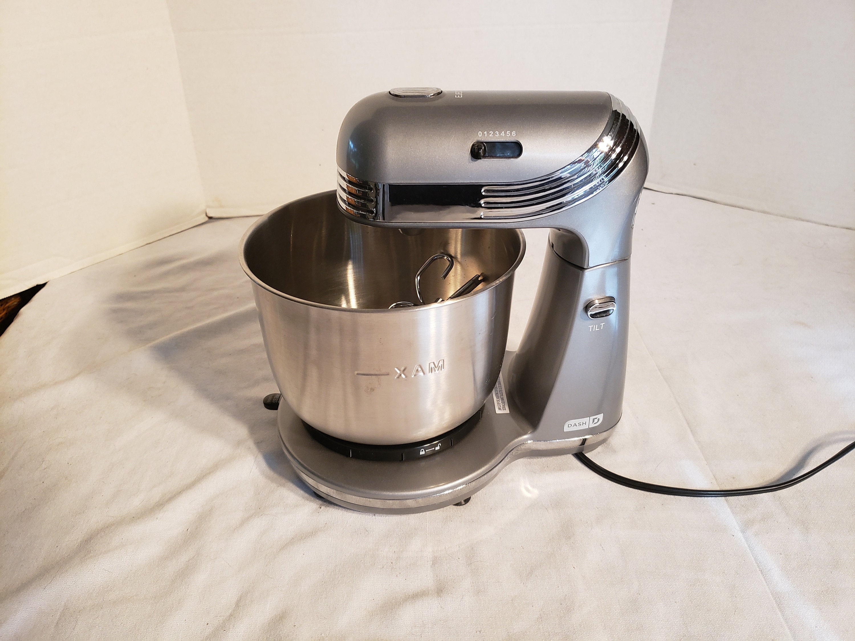 Dash Everyday Stand Mixer